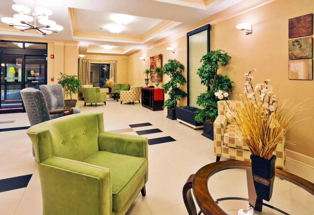 Holiday Inn Express Hotel & Suites Greenville by IHG