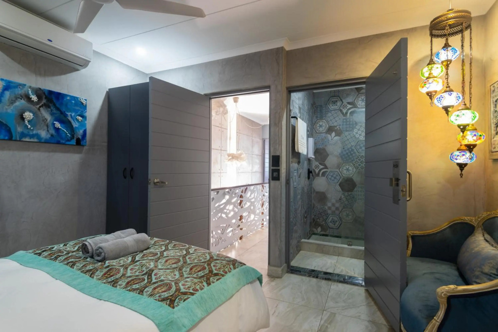 Sea front designer apartment