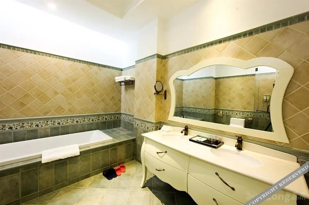 Blue Sky Hotel Yantai