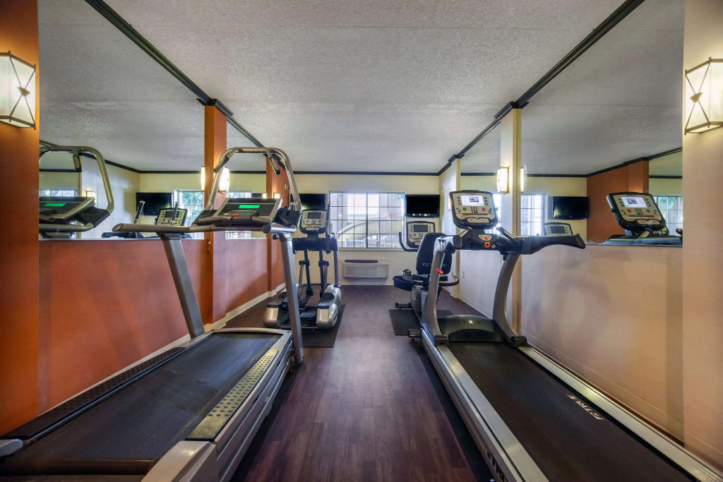 Comfort Suites Green Bay West