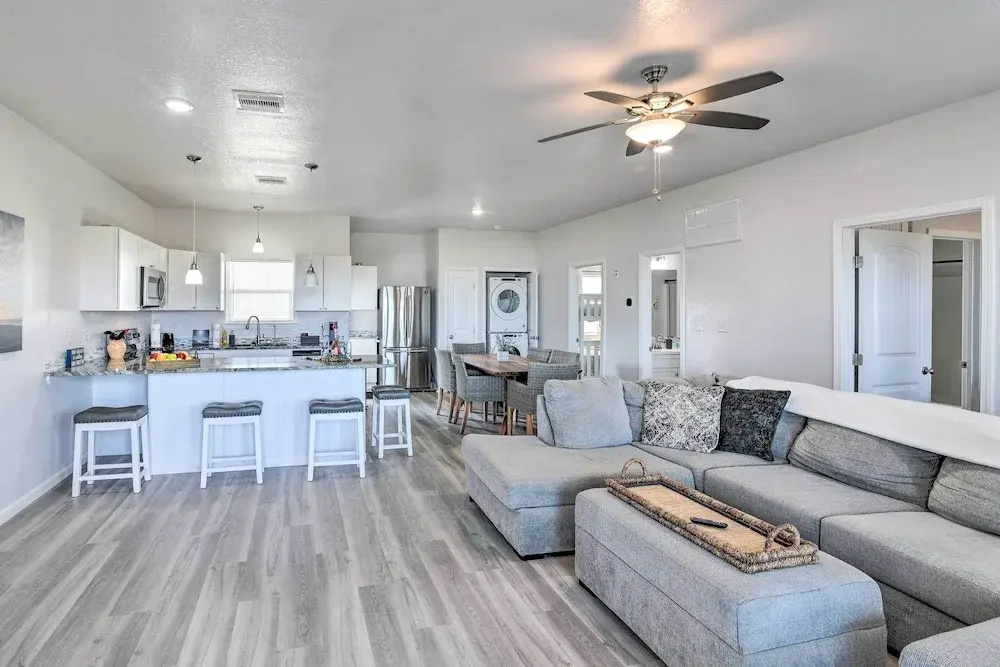 Near Ocean: Surfside Beach Gem w/ Deck & Views!