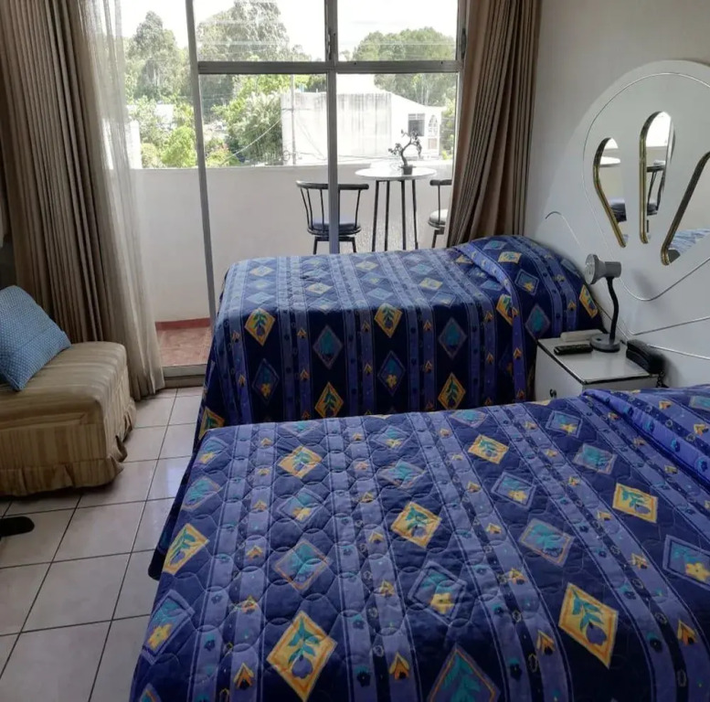 Marianas Petit Hotel