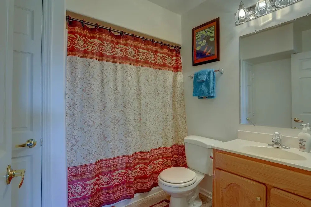 Amber Sunset 3 Bedroom Home by RedAwning