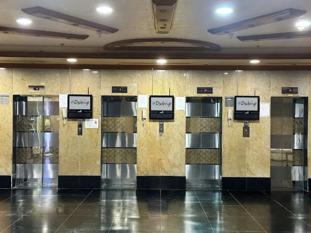 Metropolis View Partition Room in Tecom