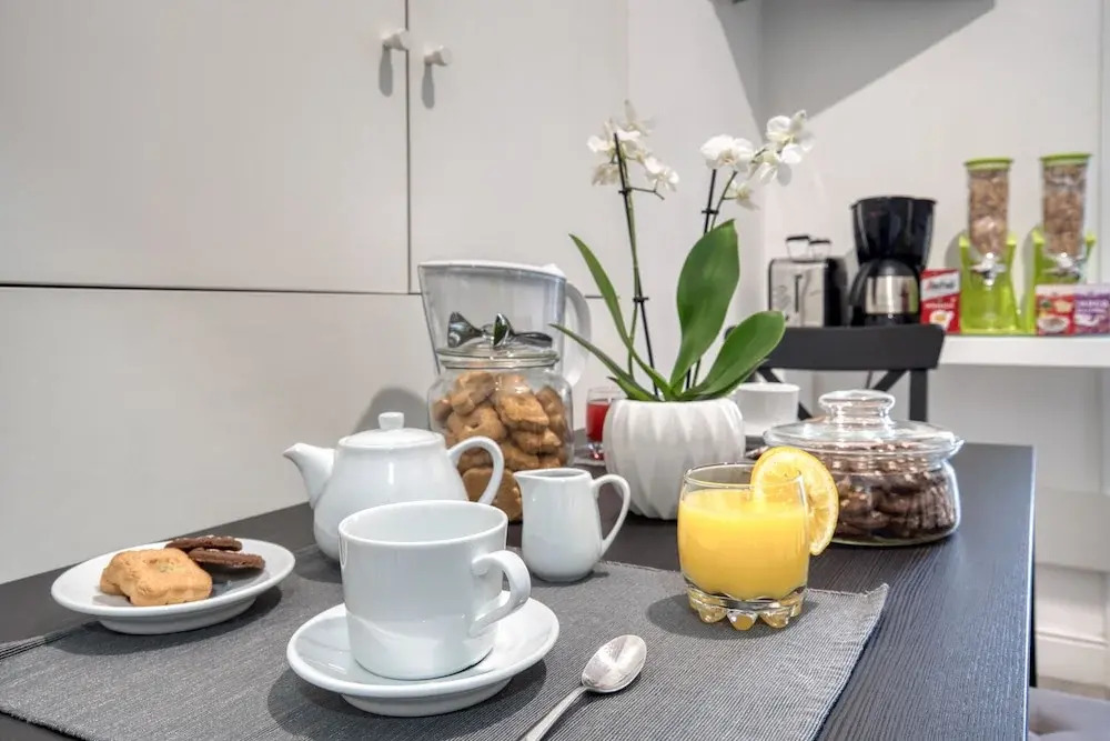 Rhome Guest House