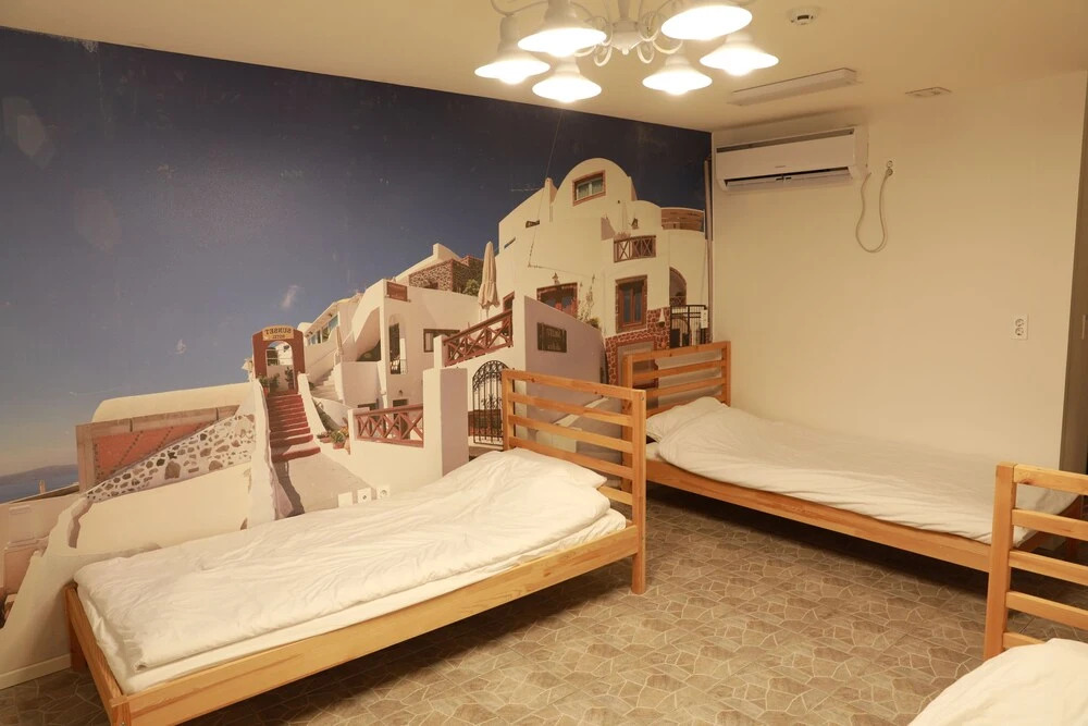 Love Jeju Sanbangsan Guesthouse - Hostel