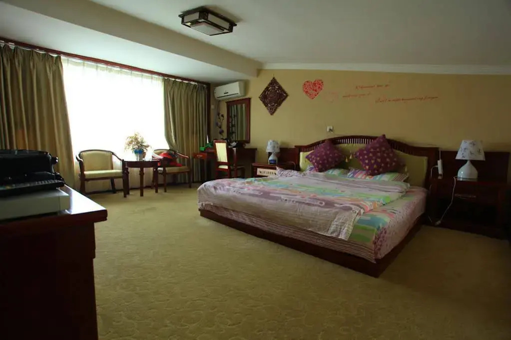 Flowers Pavilion Hotel