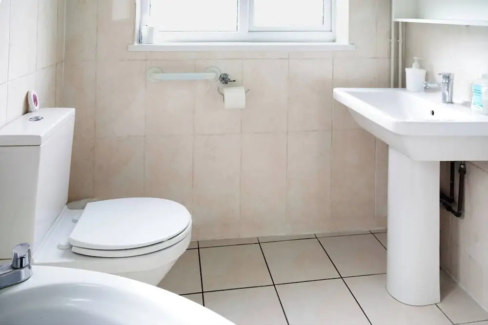Elegant 5-bedroom Home- Fast Wifi, Free Parking & Netflix