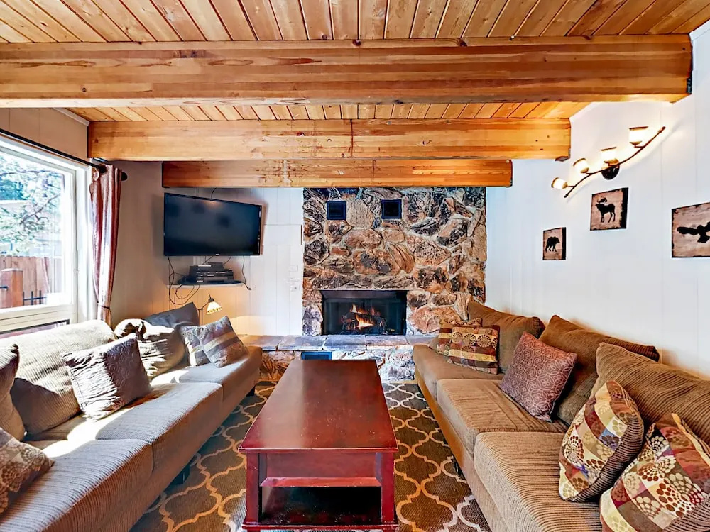 Large S. Lake Tahoe  W/ Hot Tub 6 Bedroom Home