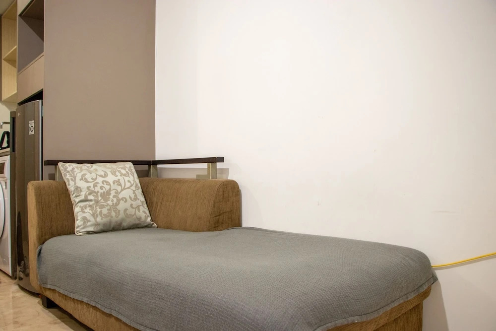 Minimalist And High Floor Studio Room At Gold Coast Apartment