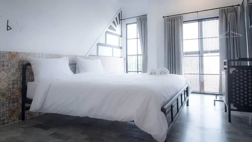 V1 Room Hotel