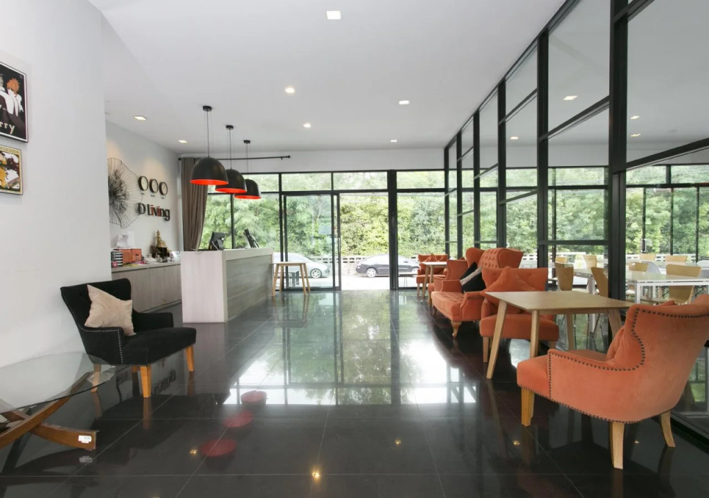 D Living Hotel
