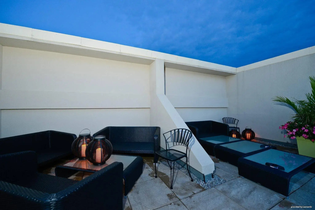 C Hotel by Carmens, BW Premier Collection
