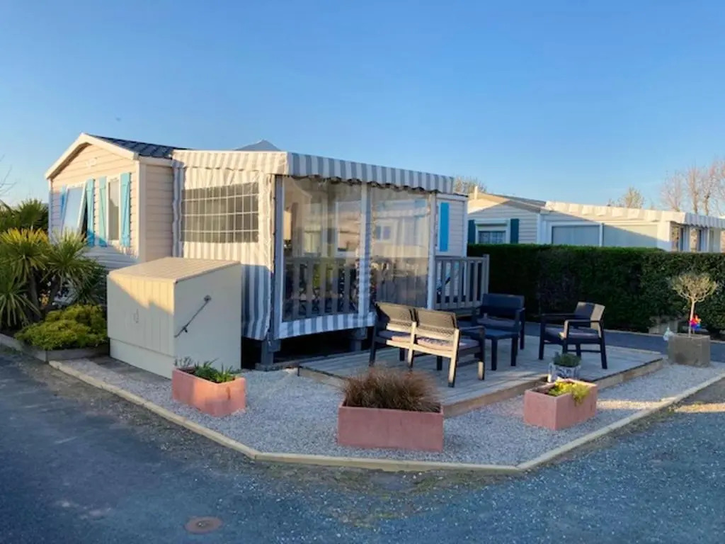 Bungalow de 2 chambres a Saint Hilaire de Riez a 300 m de la plage avec piscine partagee et terrasse amenagee