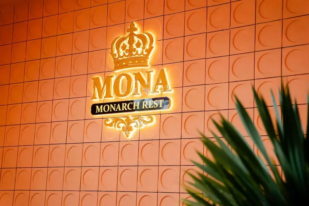 Mona Hotel