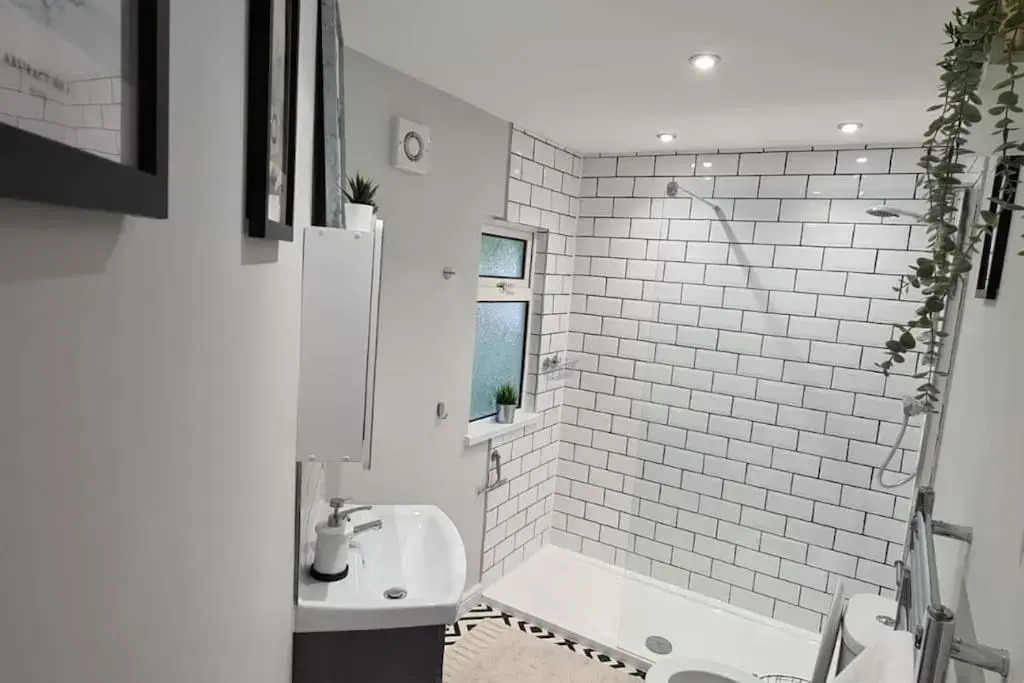 Morris Lodge, Southampton - 1 Bedroom, Free Wifi & Parking
