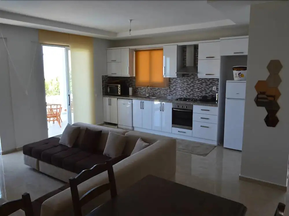 New Age Villa Anch