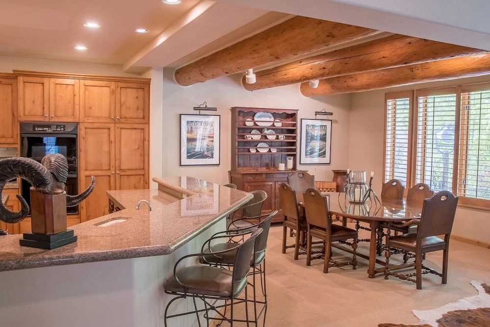 Red Fox Lane Townhome By Redawning