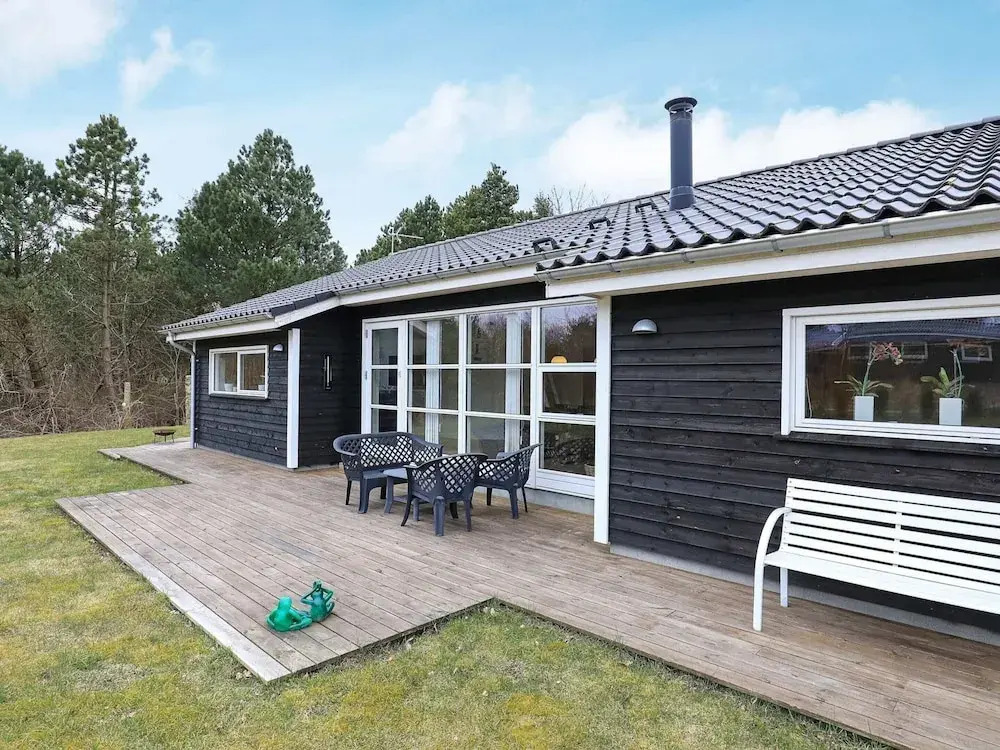 10 Person Holiday Home in Logstor-by Traum