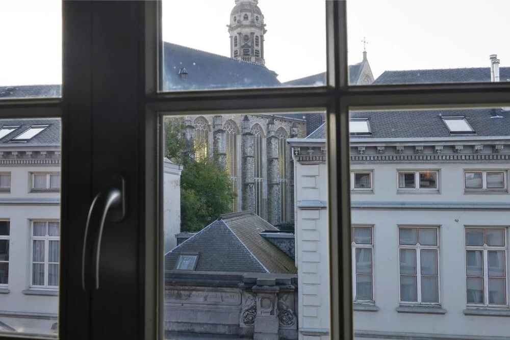 Saint Pauls Suite 35