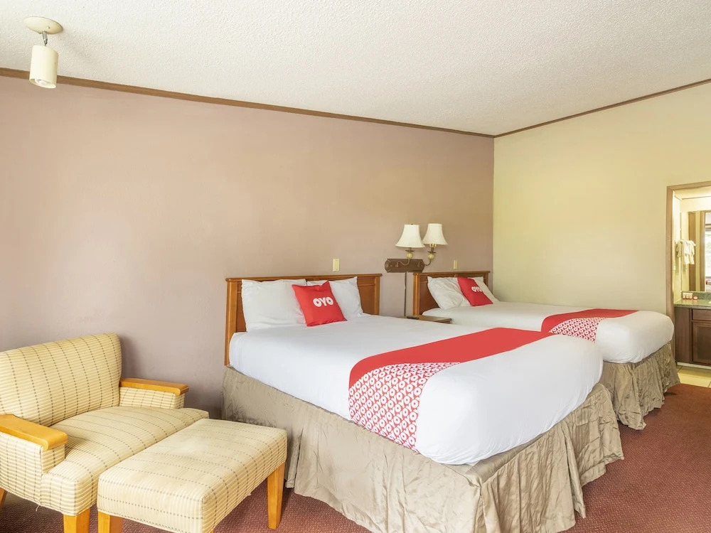 OYO Hotel Daleville AL Hwy 84