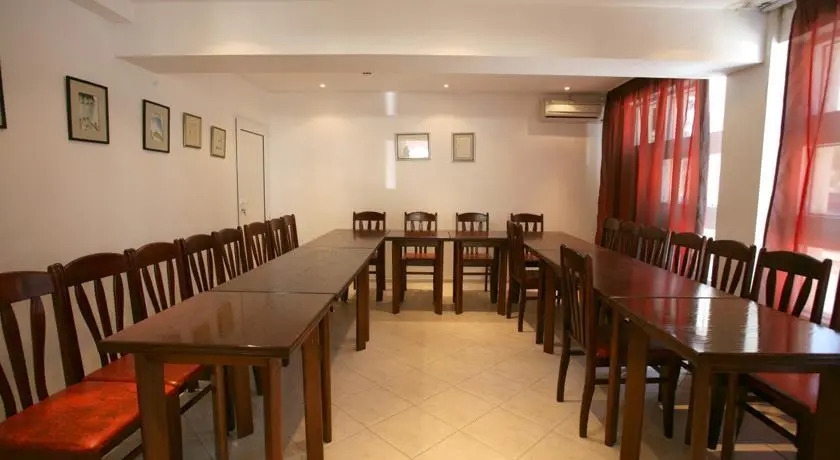 Family Art Hotel Gallery