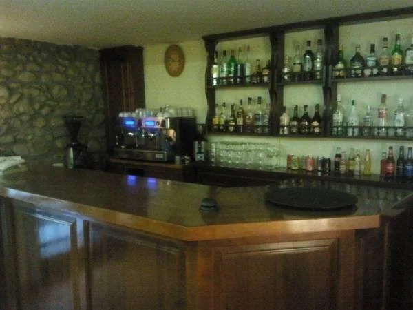 LARGOLLA HOTEL-Pizzeria