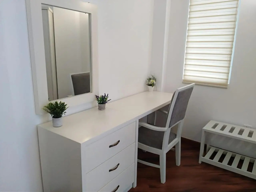 THE WIND LILY - Lake view luxury Apartment