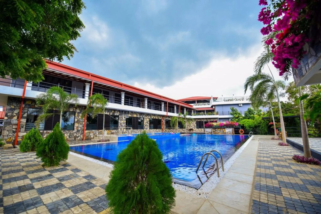 Centauria Wild Resort
