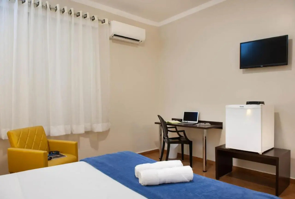 Mural Living Hotel Manaus