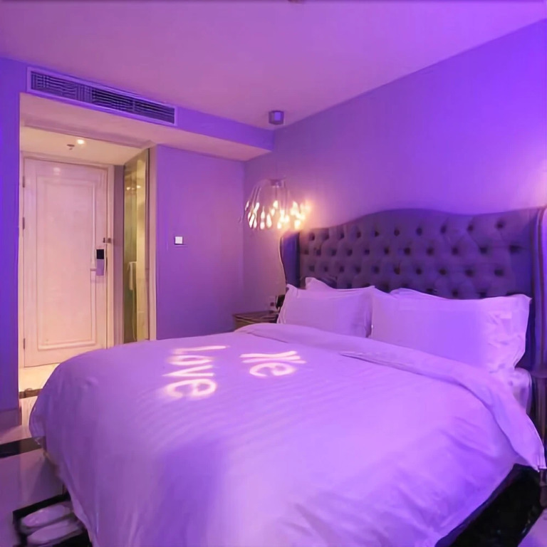 Q+ Wei'ai Boutique Fashion Hotel