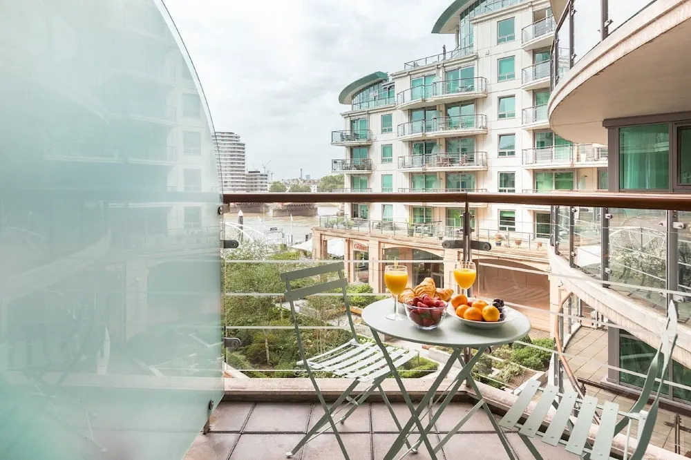 Vauxhall Riverside Private Apartments