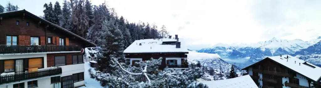 Best Value, View and Location - 4 Bedrooms, 2 Bathrooms, Big Corner GARDEN with WIDE VIEW on the Mountains and the Amazing Rhone Valley!