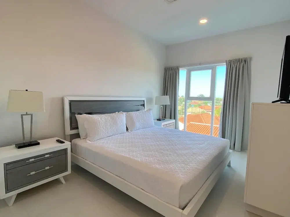 Arubas Life 311(Contact To Property 7 Days In Advance)