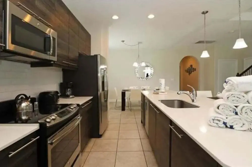 176cc-balmoral Resort 6 Bedroom Home