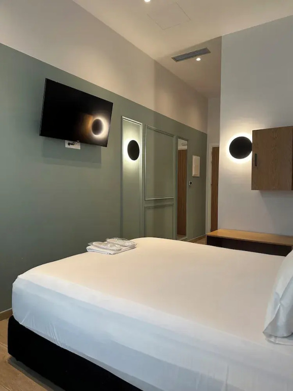 Belle Athenes - Luxury Rooms at Monastiraki Railway Station