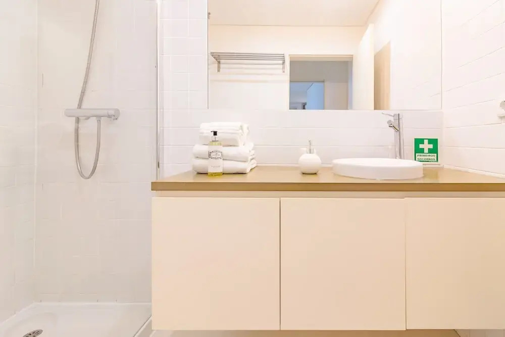 1-bedroom Apartment in Porto's Heart