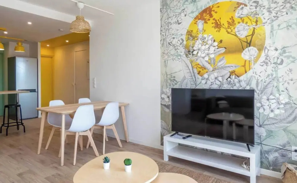Private Room in a Shared Apartment - Bron