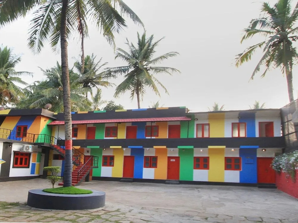 Trippers Stay by OYO Rooms