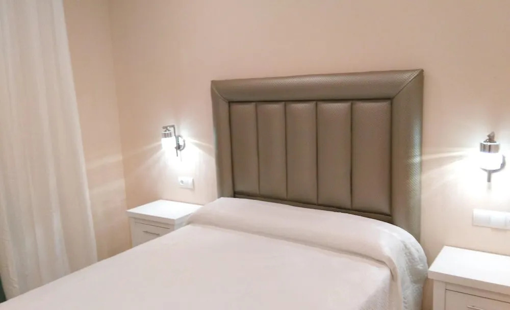 Apartment With 2 Bedrooms in Sevilla, With Wifi