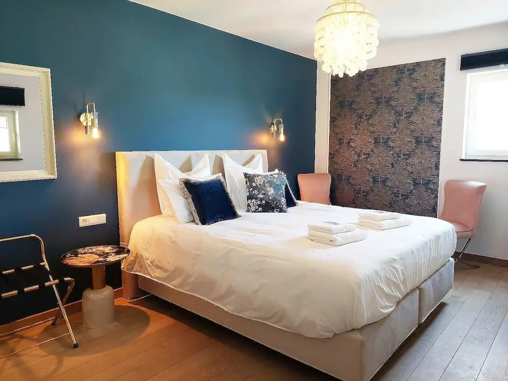 Cha Cha de Loup-B&B-Vakantiewoning met verwarmd binnenzwembad en groot zonneterras in de Ardennen