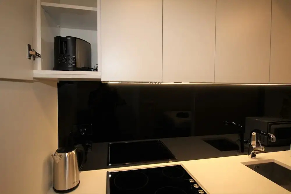 Vibrant Brand New 2 Bedroom Apt You Must Not Miss (Connect 201)