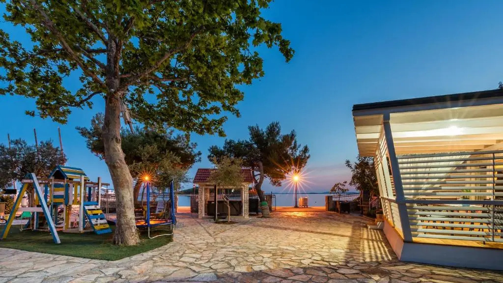 Resort House Pauk