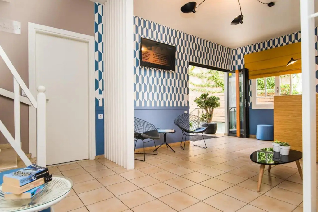 Sunshine Hotel  Studios