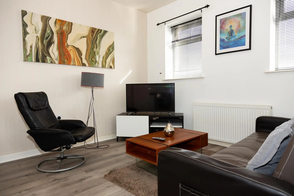 Alexander Apartments Roker