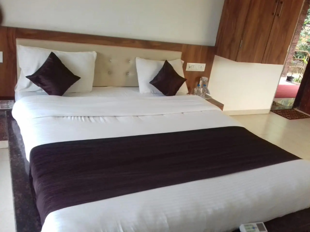 Hotel Mulberry Inn