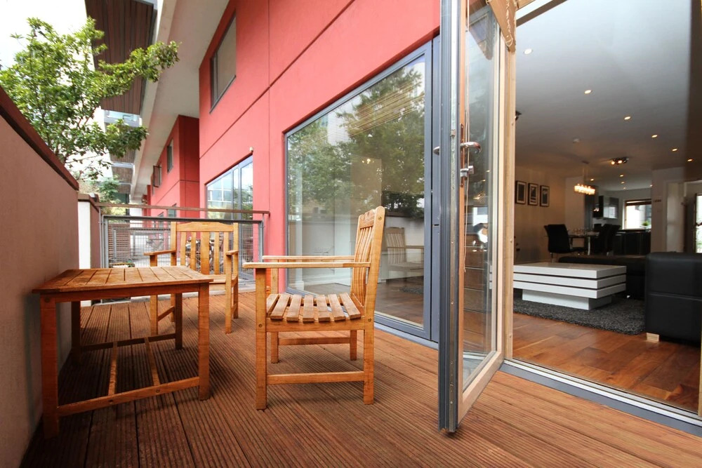 Grand Canal Quay - 3 BR Apartment