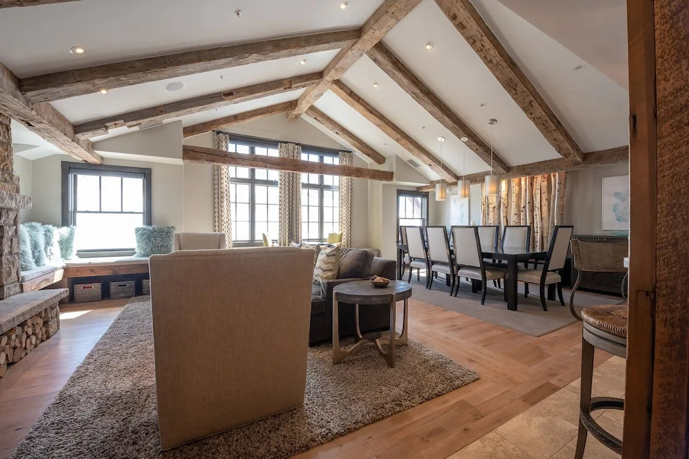 Two Bedroom Mountain Chic 6th Floor Penthouse With Amazing View 2 Condo - No Cleaning Fee! by Redawning