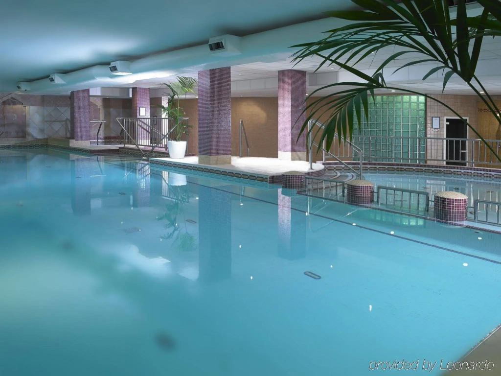 Camden Court Hotel