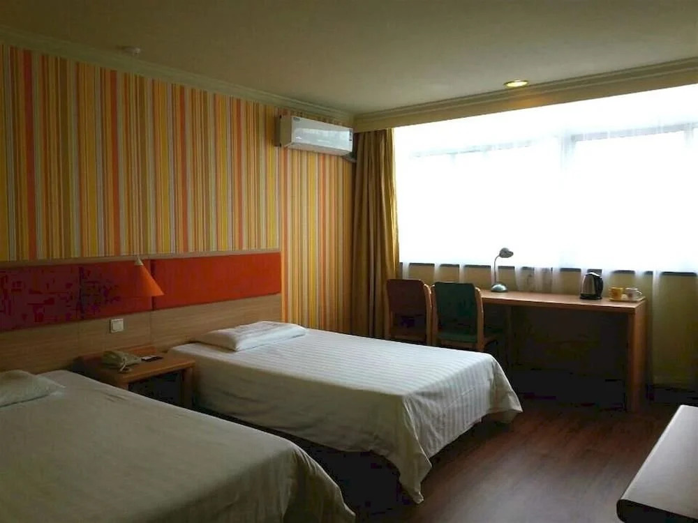 Home Inn (Jiangyin East Renmin Road)